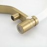 Смеситель для кухни GAPPO G4395-63 с гибким изливом, сатин золотой/белый